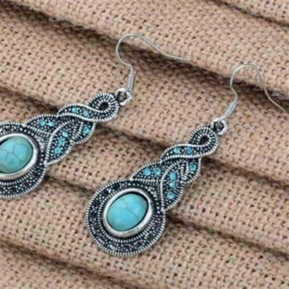 Antiqued Silver and Turquoise Dangle Earrings - Picture 3 of 4